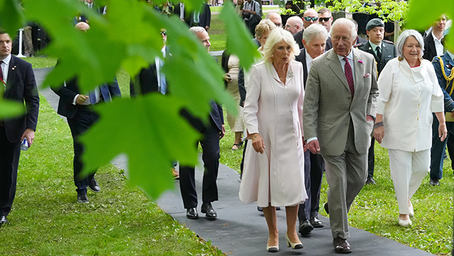 King Charles, Queen Camilla delight Ottawa crowds with 'momentous' royal visit